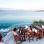 Spacious On The Beachfront Casa vacanze