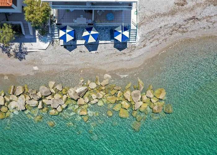 Spacious On The Beachfront *