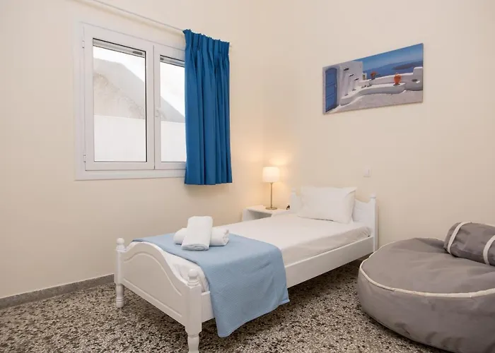 Spacious On The Beachfront Melíssion