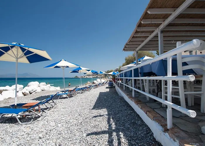 Spacious On The Beachfront Vakantiehuis