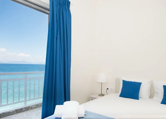 Spacious On The Beachfront * Melíssion